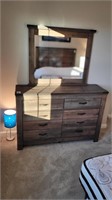 4PC DRESSER, NIGHTSTANDS & MIRROR