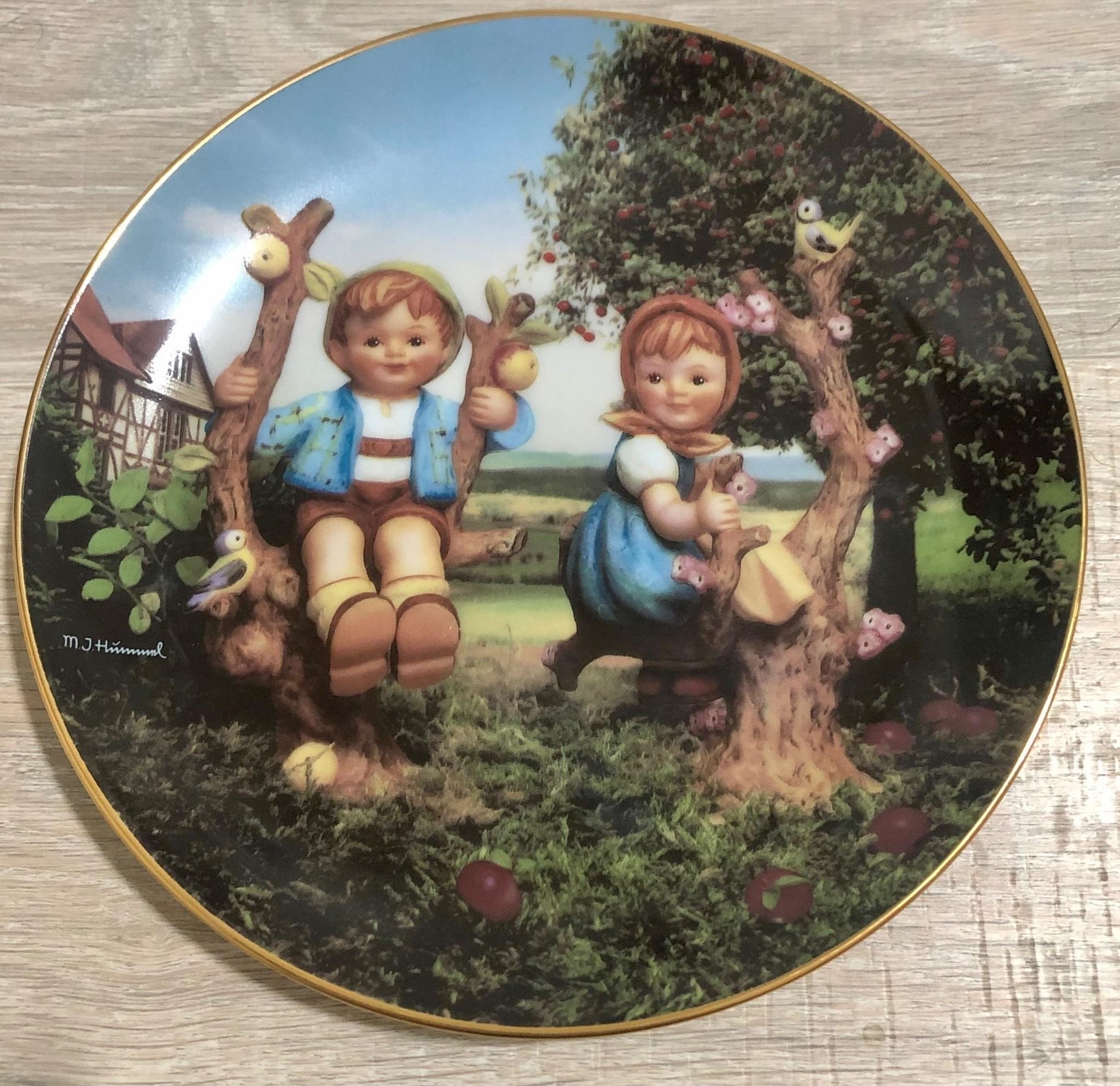 Hummel "Apple Tree Boy & Girl" Plate