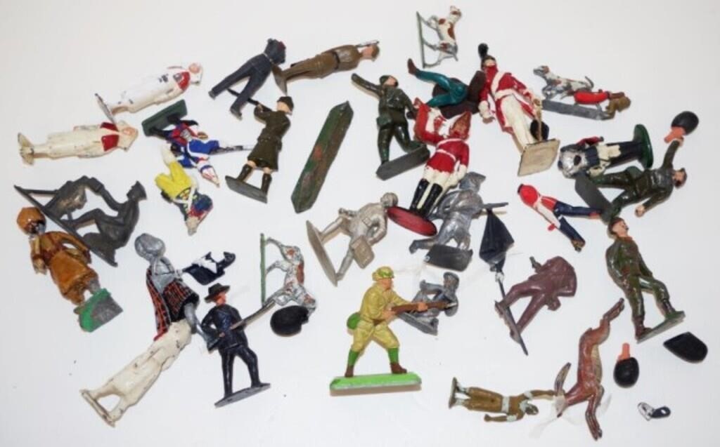 Box of various metal and plastic soldiers & nurses