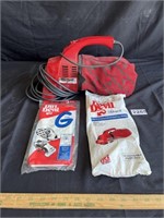 Handheld Dirt Devil w/ Bags