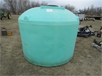 1200 Gal. Poly Tank w/2 Valves, one missing Handle