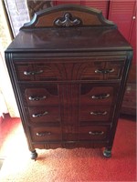 Vintage 4 Drawer Chest