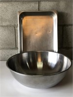 Large Stainless Steel Mixing Bowl/Baking Tray