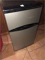 Stainless Counter Top Refrigerator (Works Great)