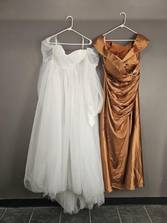 Ladies Wedding/Bridesmaid Dresses