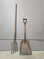Vintage Craftsman Pitch Fork & Shovel