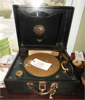 Antique Portable tabletop model Victrola complete