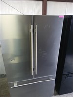 Criterion 21.1 CuFt French Door Refrigerator