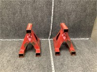 Red Jack Stands