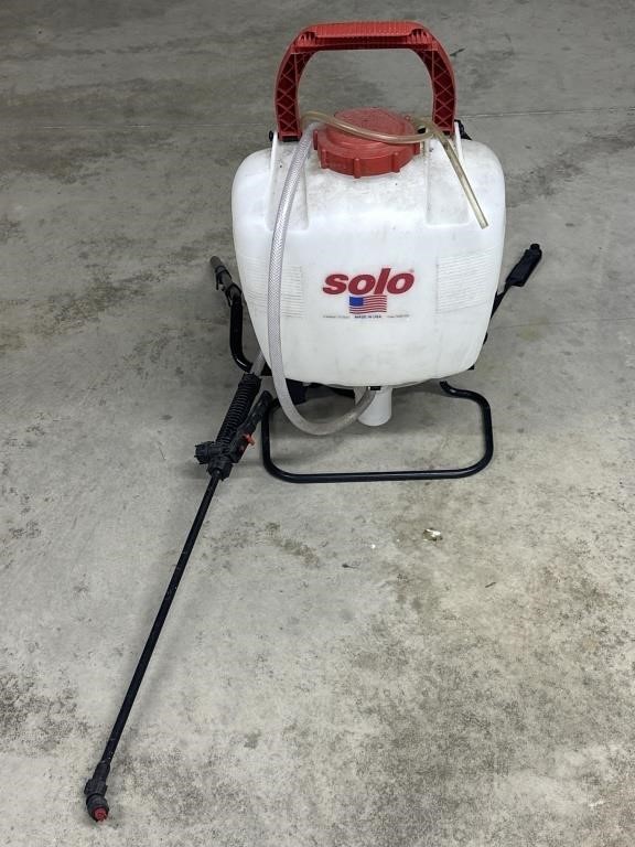 Solo Backpack Sprayer, 4 gallon