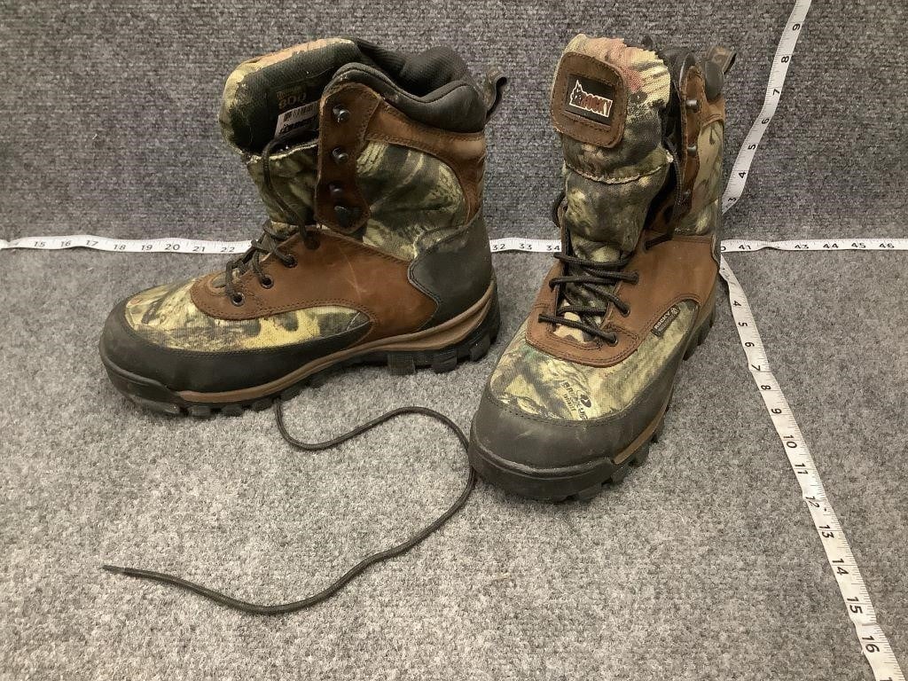 Mens 8 1/2 W Rocky Waterproof Camo Boots