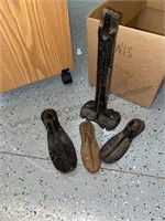 Cast iron  shoe cobbler