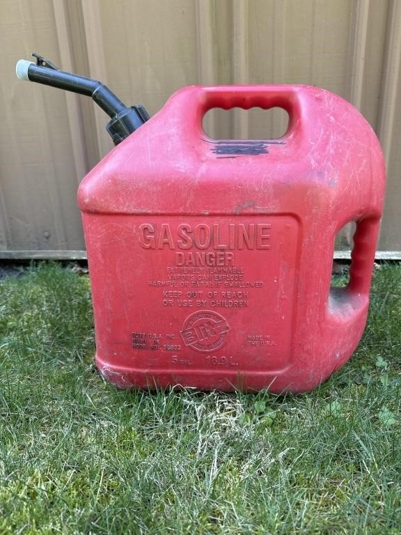 5 gallon gas can