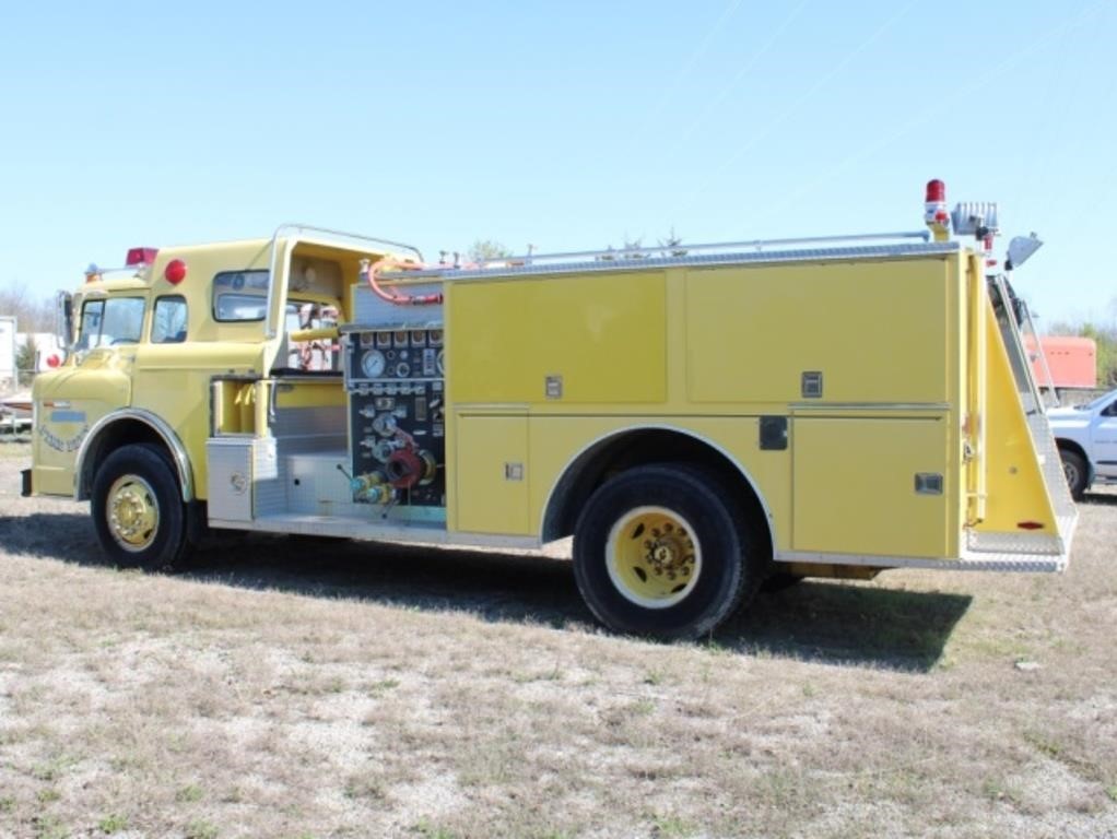 1980 Ford C900 Pierce Pumper Fire Truck