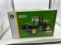 John Deere 8850 Prestige Tractor 1/16