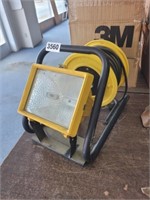 WORK LIGHT WITH CORD REEL