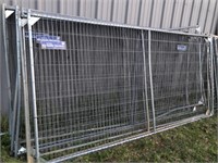 (8) Jobsite Wire Fence Panels (12"W x 6'T)