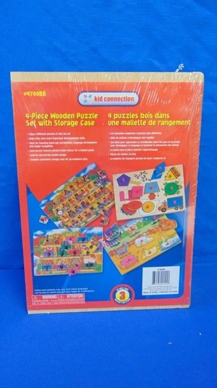 Wooded Puzzle 4 Piece Set With Storage Case  New