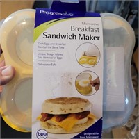 BREAKFAST SANDWICH MAKER- MICROWAVABLE