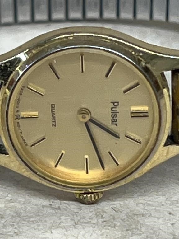 Pulsar Japan movement wristwatch