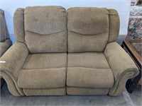 2 CUSHION DOUBLE RECLINING LOVE SEAT