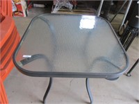 Patio table glass top 27"x 27" x 28" tall