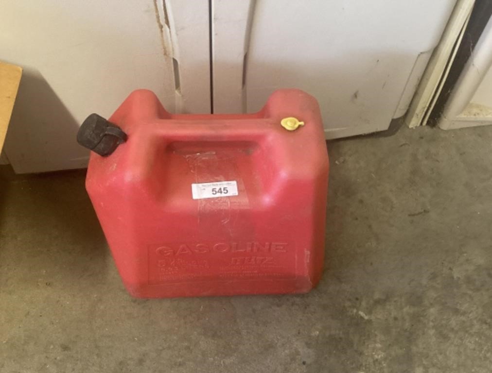 Gas Can with Fuel 5 Gallon