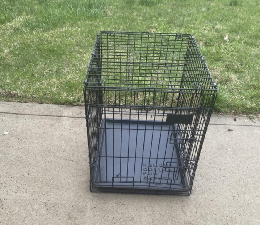 Dog Crate Metal 24 x 18 1/2 x 21 inches Tall