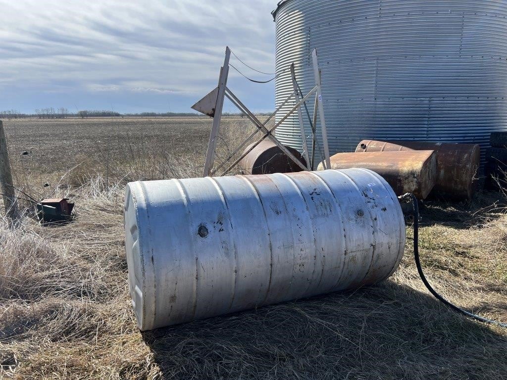 Roughly 500-700 gallon fuel tank with stand and