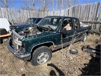 1996 GMC 1500 4X4 Parts Truck no TOD no engine