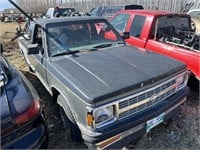 Late 80’s Chevy S10 no TOD complete truck use for