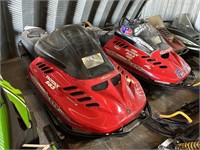 Pair of mid 90’s skidoo formula STX 583 liquid