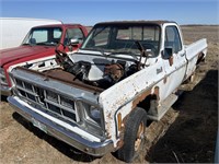 Late 1970’s GMC K1500 1/2 ton 4X4 parts truck no