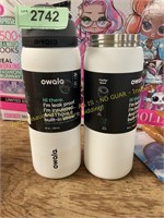 2ct Owala 32oz water bottles ( no cap,lid close)