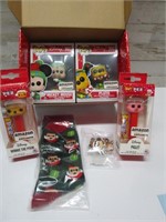 FUNKO POP DISNEY CHRISTMAS PACKAGE