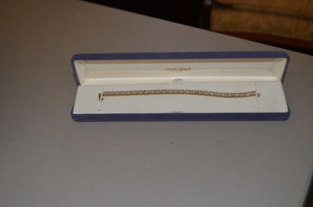 Marked 10Kt Gold Bracelet in Original Box