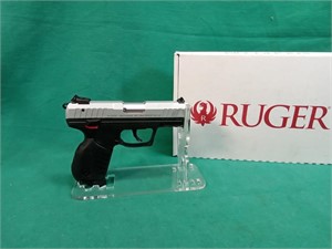 New! Ruger SR22 22LR. Great beginners gun!