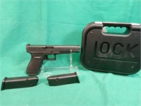 New! Glock 40 Gen 4 10mm auto pistol, with 3 mags