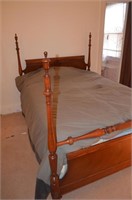 4 Poster Bed with Pillow Top Mattress & Bedding