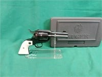 Ruger Vaquero 44Spl revolver. Comes with case and