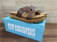 Women’s reef size 10 sandals
