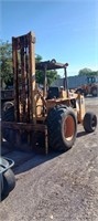 1986 ForK LIFT RUNS/MOVES WORKS