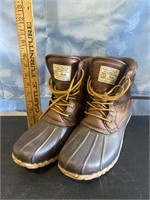 Size 13 Nautica Boots