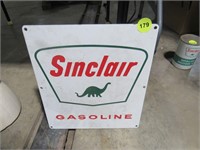 Sinclair metal gasoline sign