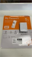 (A) MY PASSPORT 5tb PORTABLE DRIVE