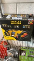 (Q) STANLEY FATMAX 1200 amp