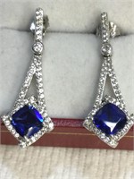 Gorgeous Ladies 2ct Sapphire Earrings