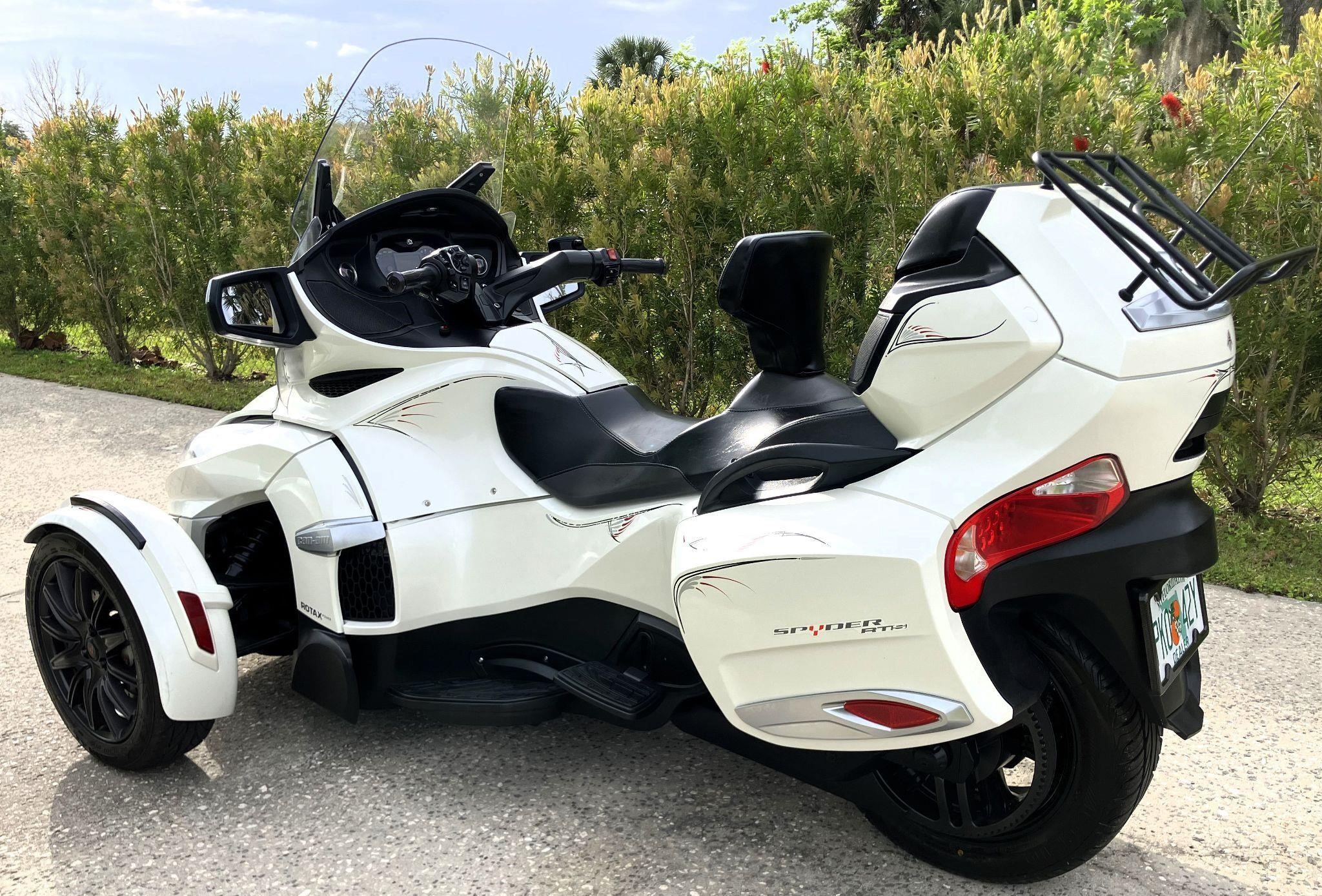 2016 CAN-AM SPYDER RT SE6 LIMITED