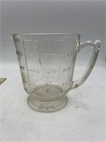 Vintage 4 cup measuring cup