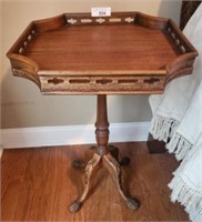 EARLY OAK CARVED ACCENT TABLE